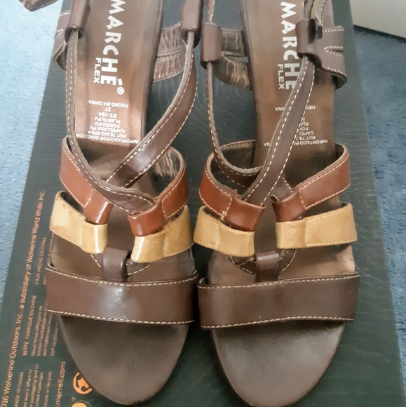 Sandals - Picture 2 of 3